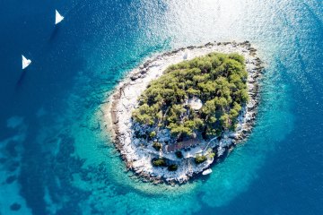 Modra špilja & 6 otoka gastro tura, Hrvatska, Srednja Dalmacija