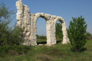Burnum - arheolosko nalaziste- Nacionalni park Krka, foto 1